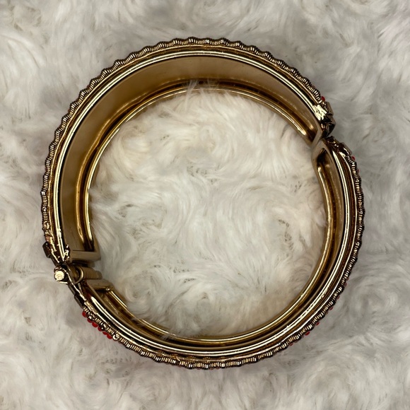 Vintage 1980’s Red Seed Bead, Metal, & Enamel Hinged Back Bangle/Bracelet - Picture 5 of 9